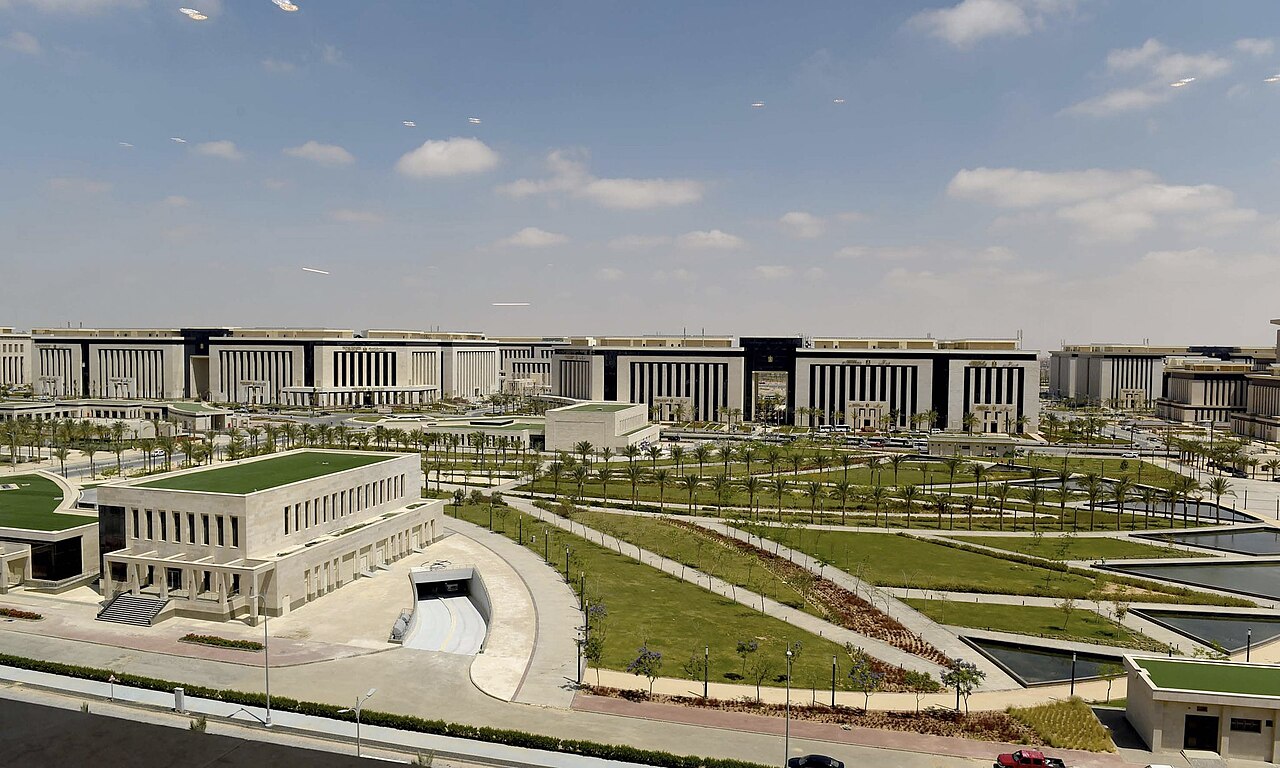 الإسكان تطرح قطعة أرض للنشاط التعليمي بالحي الخامس R5 بالعاصمة الإدارية