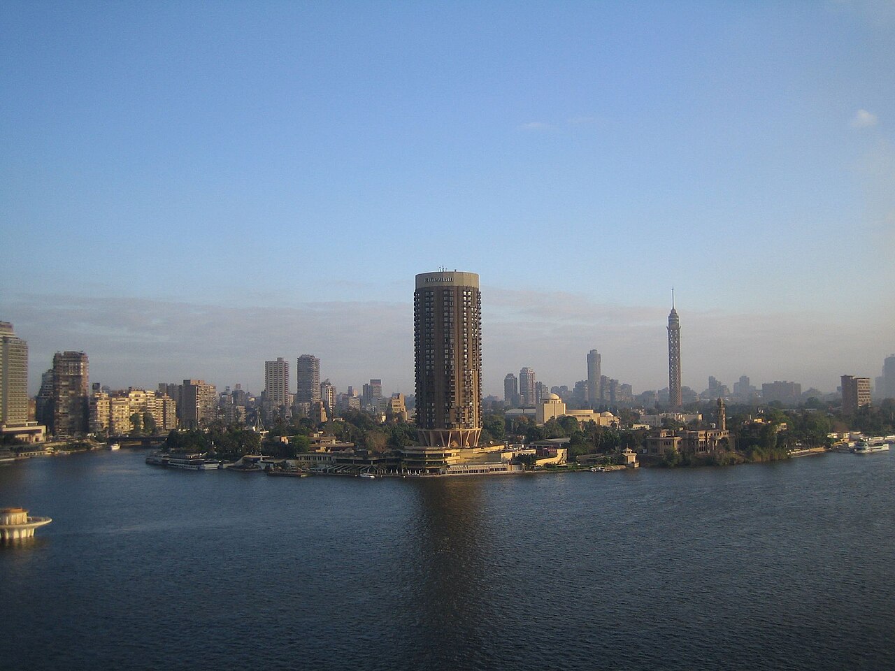 بعد توجيهات الرئيس: ما مصير المشروعات المتأخرة وحقوق العملاء في السوق العقاري؟